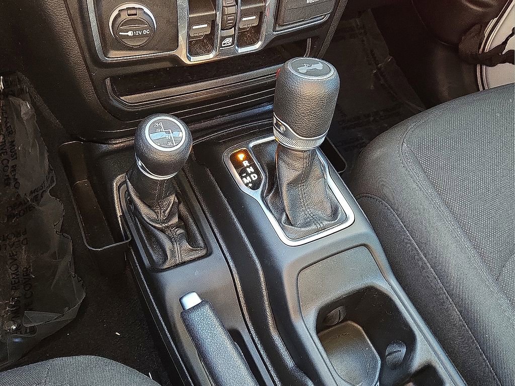 Used 2021 Jeep Wrangler Unlimited Sport image 24