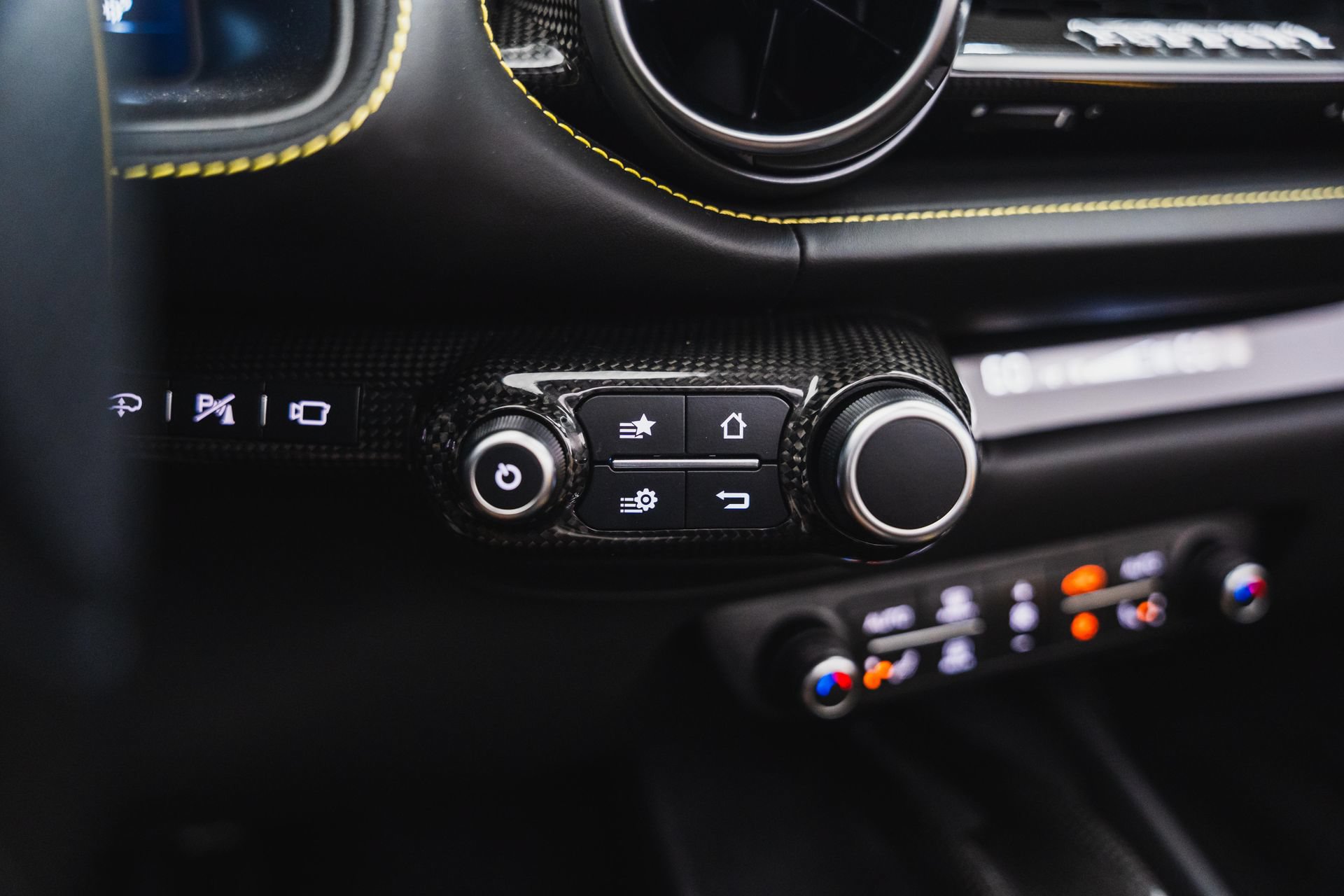 Used 2022 Ferrari 812 GTS RWD image 63