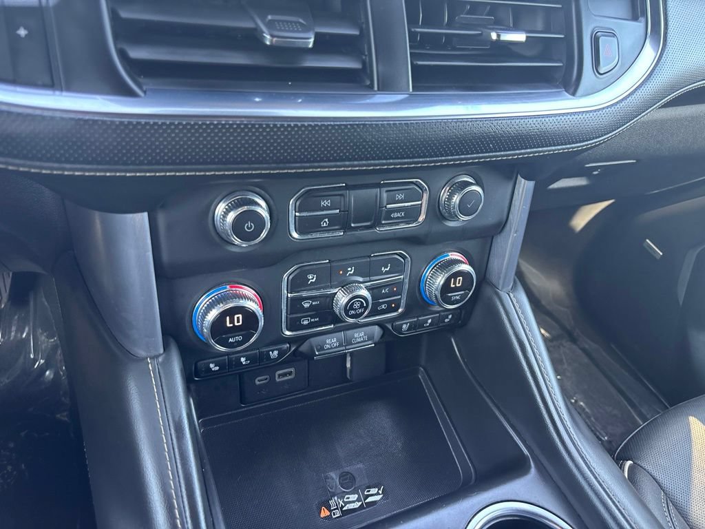 Used 2024 GMC Yukon SLT RWD image 26