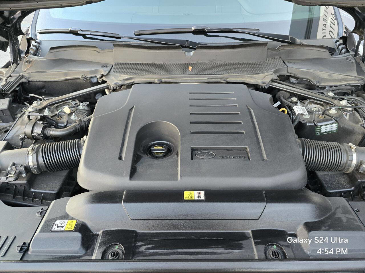 Used 2020 Land Rover Range Rover Sport HSE image 17