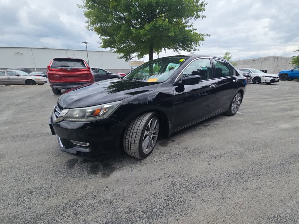 Used 2013 Honda Accord Sport image 2