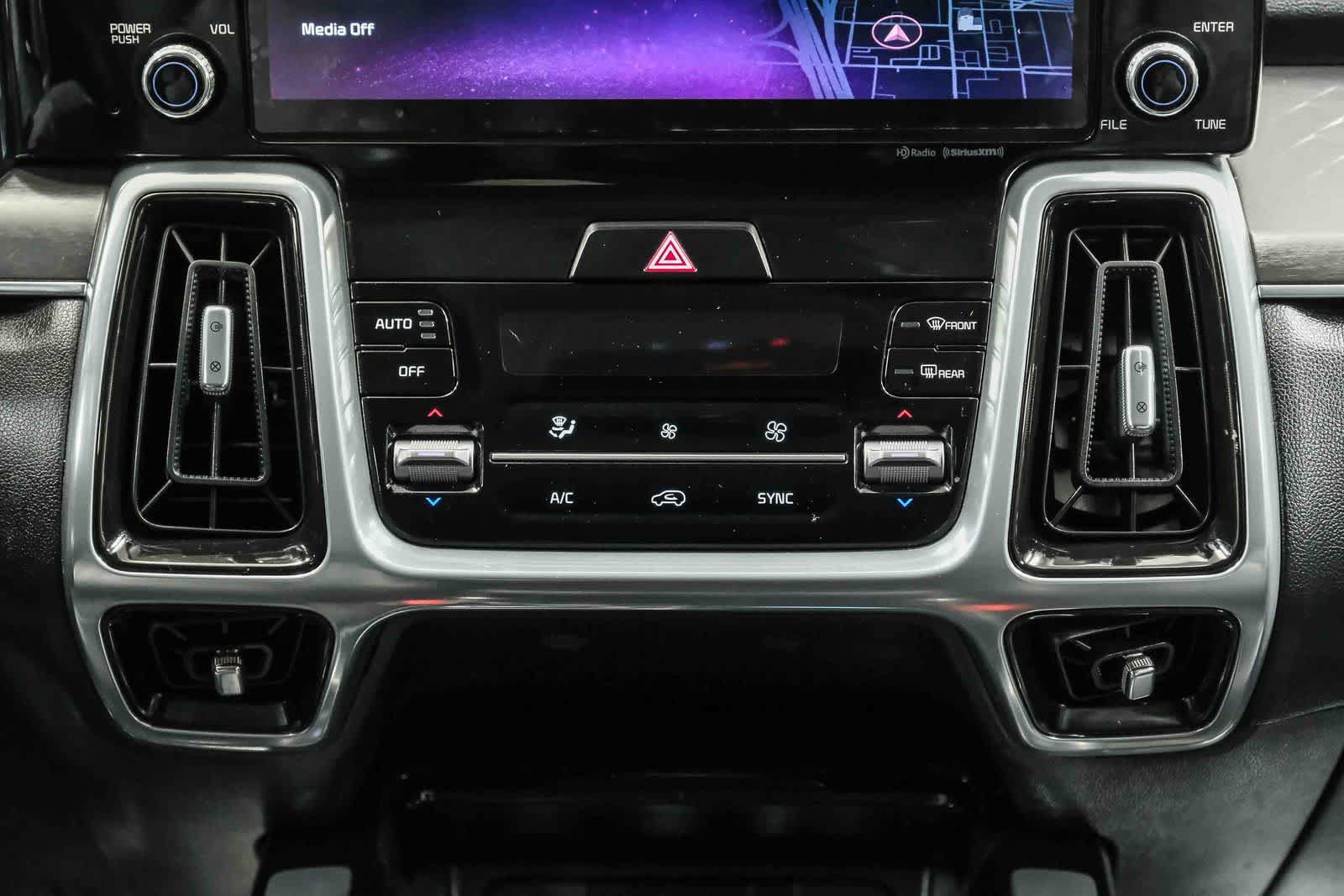 Used 2023 Kia Sorento SX FWD image 16