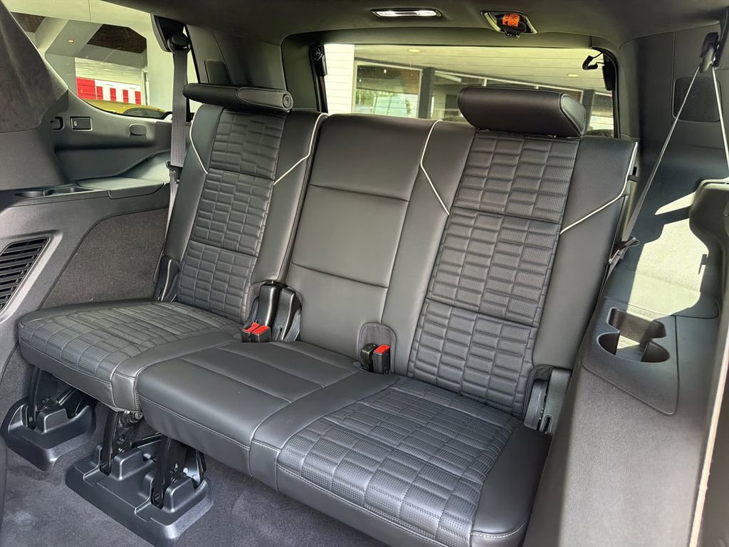 Certified 2023 Cadillac Escalade Sport Platinum w/ LPO, ONYX Package AWD/4WD image 13