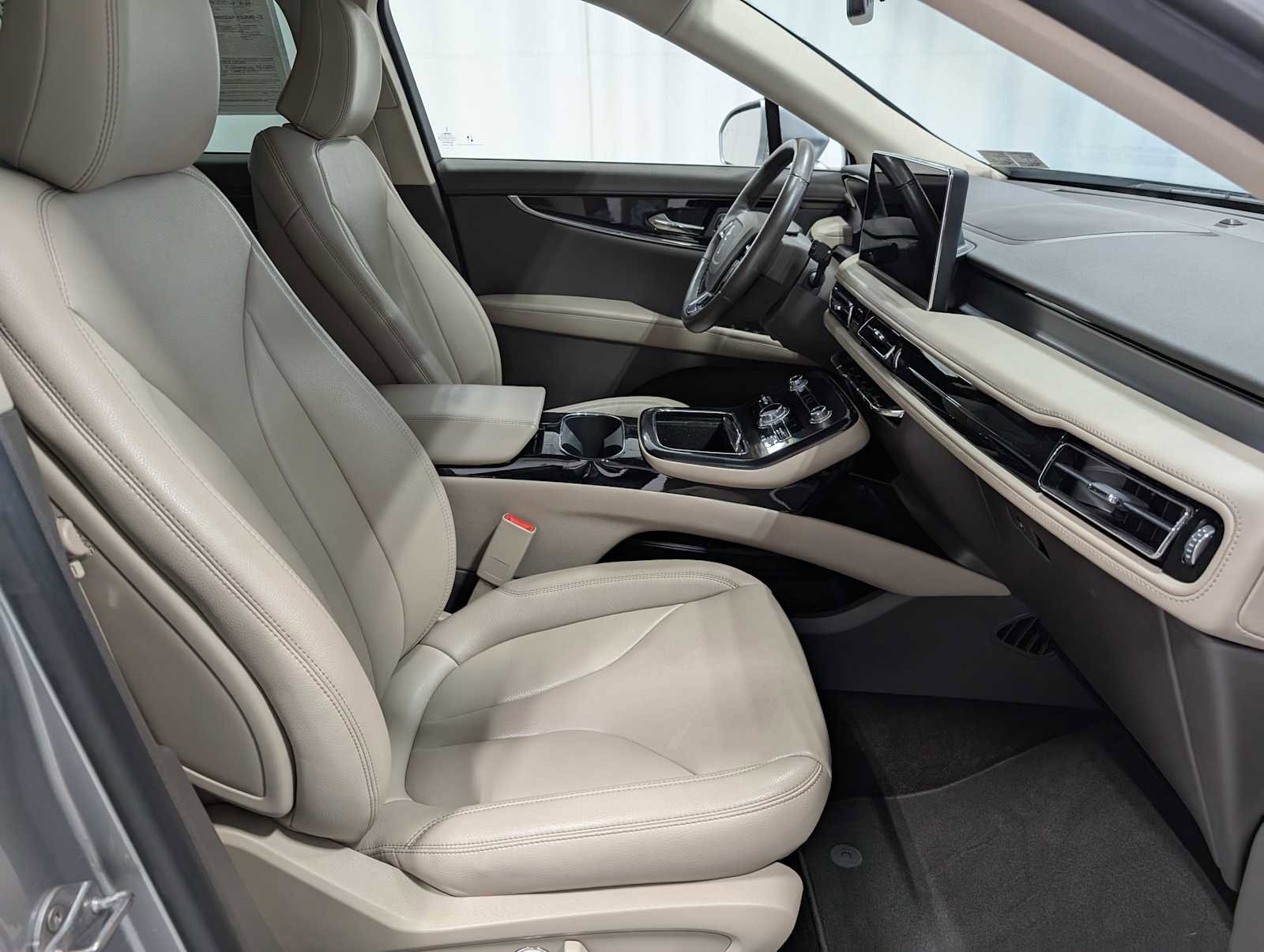 Used 2022 Lincoln Nautilus Standard image 40