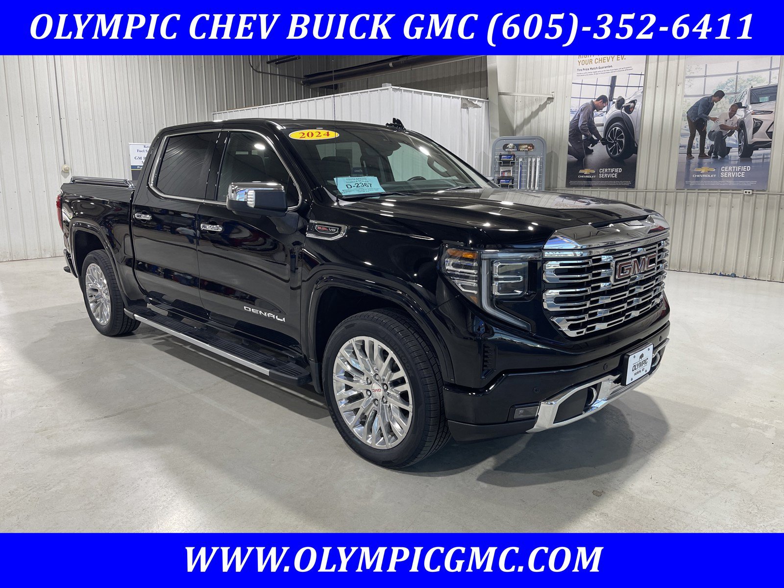 Used 2024 GMC Sierra 1500 Denali w/ Technology Package AWD/4WD image 1