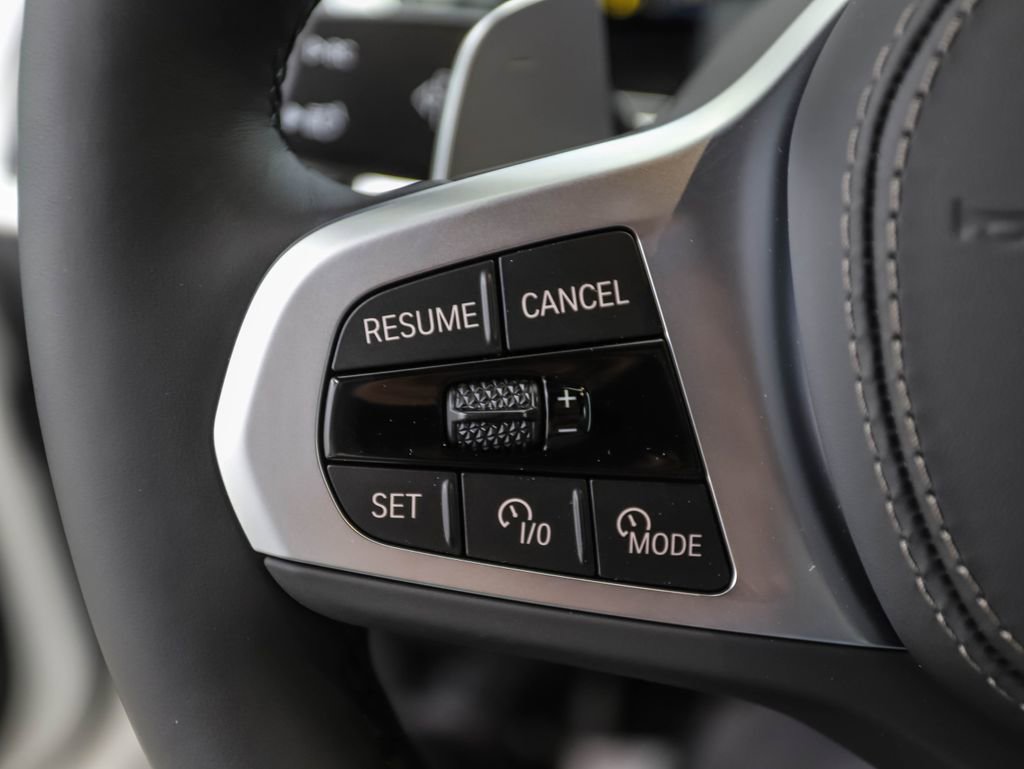 Used 2026 BMW X7 xDrive40i w/ M Sport Package image 12