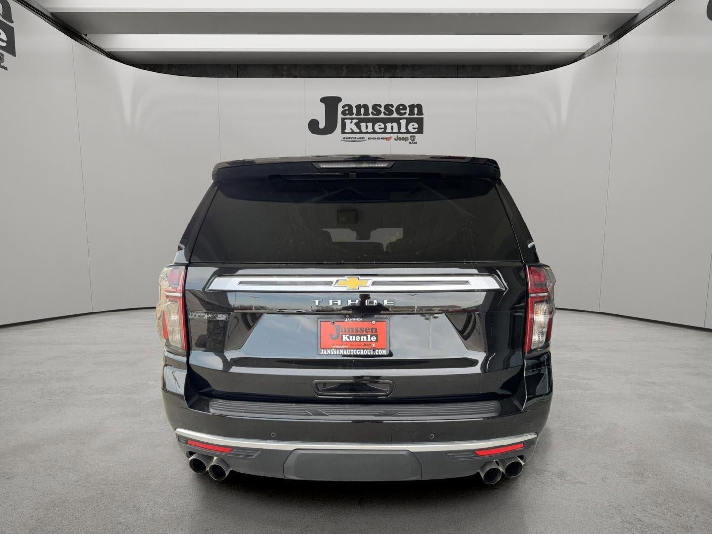 Used 2024 Chevrolet Tahoe High Country AWD/4WD image 2