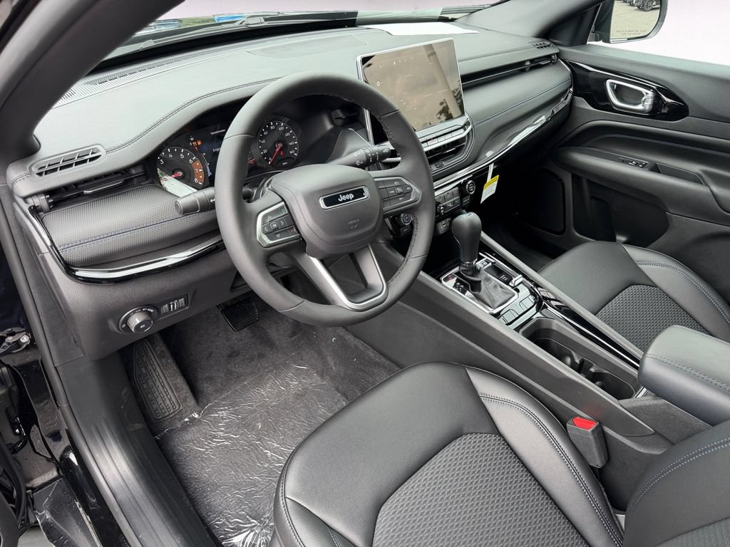 New 2026 Jeep Compass Latitude AWD/4WD image 10
