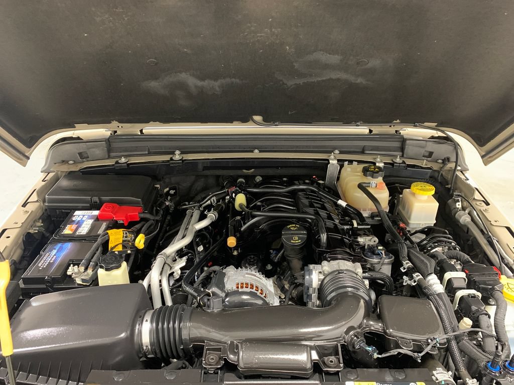Used 2022 Jeep Gladiator Sport AWD/4WD image 29