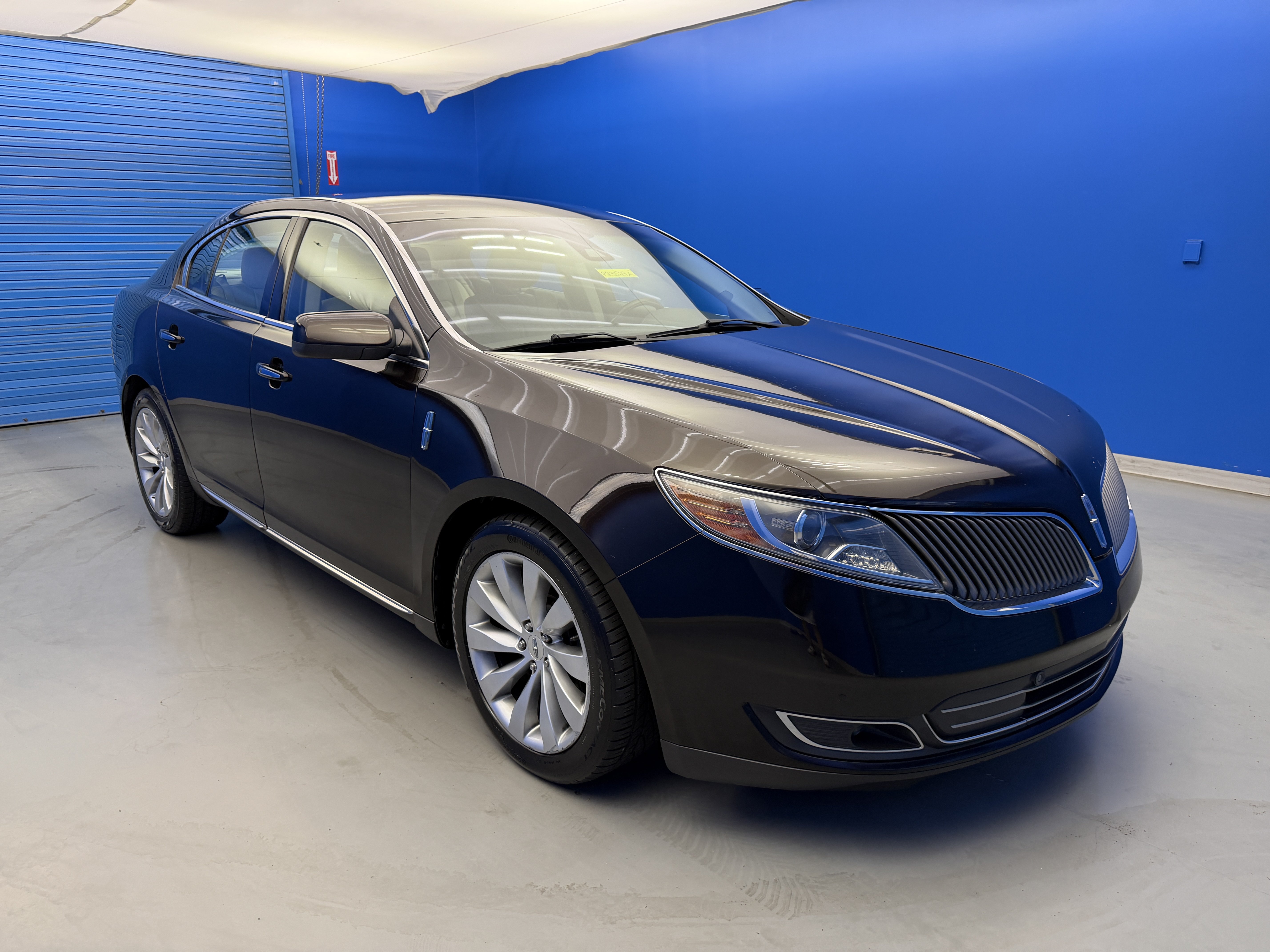 Used 2014 Lincoln MKS w/ Equipment Group 101A FWD image 2