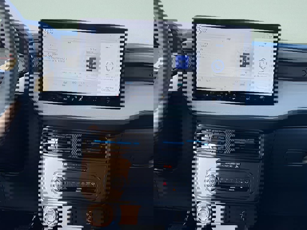 Used 2025 Ford Maverick XLT w/ Equipment Group 302A image 16