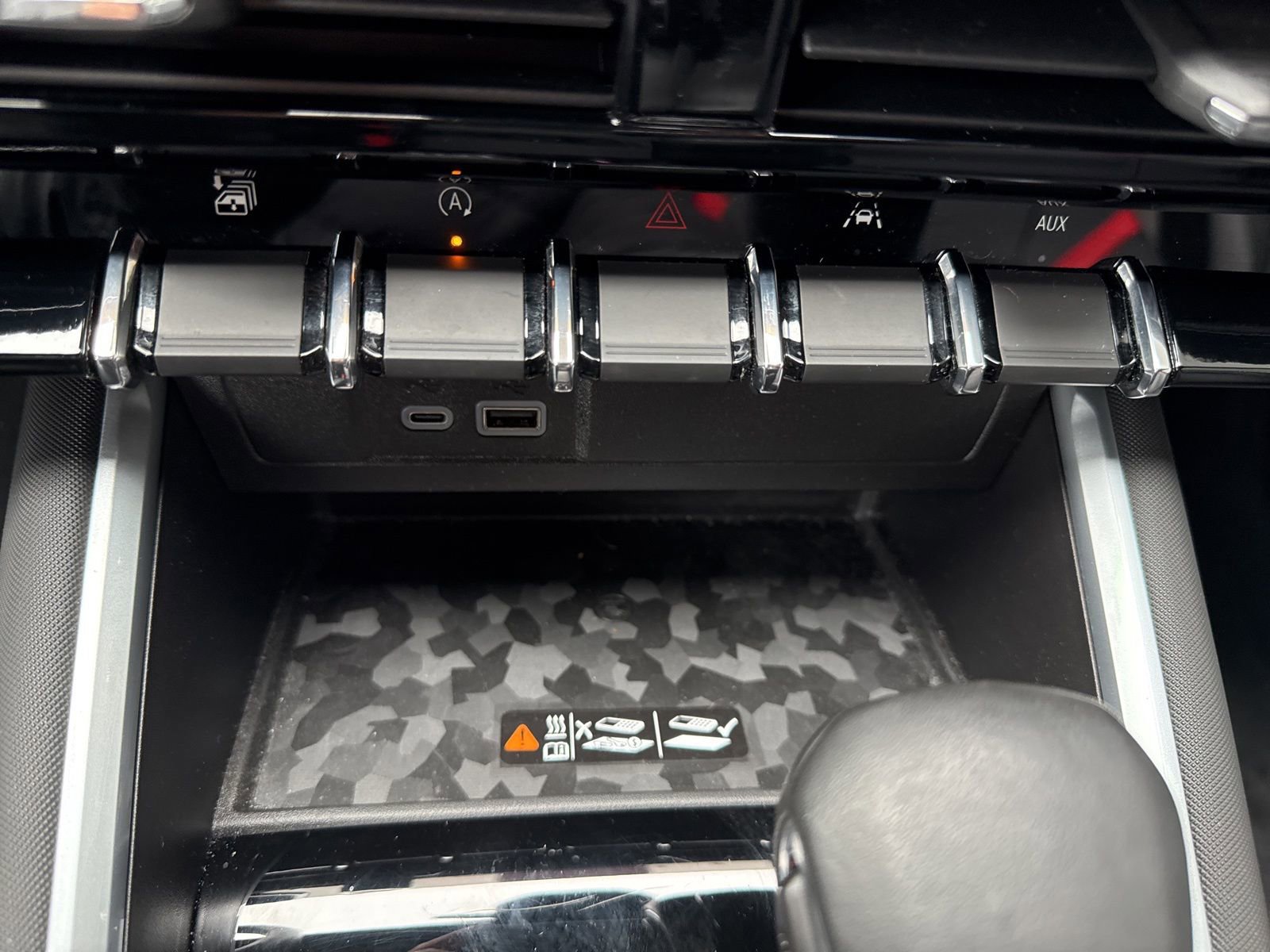 Used 2023 Chevrolet Colorado Z71 w/ Z71 Convenience Package 2 image 27