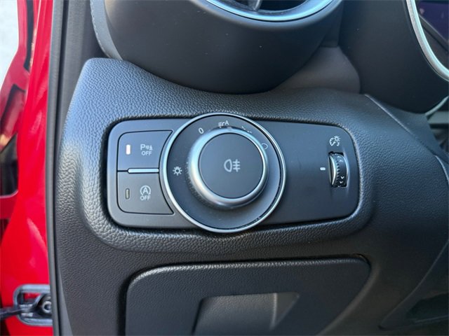 Used 2022 Alfa Romeo Giulia Veloce image 13