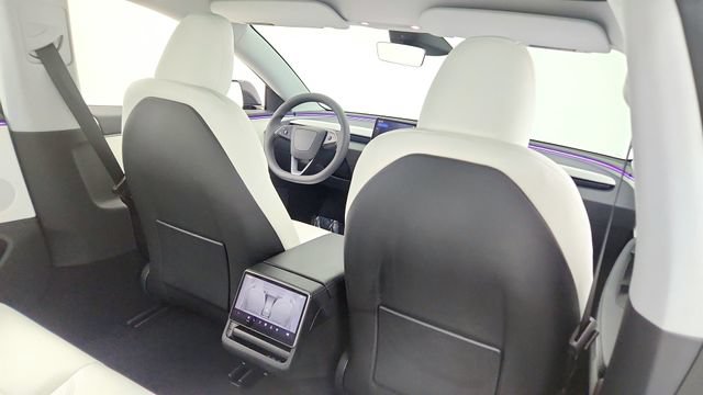 Used 2026 Tesla Model 3 RWD image 40