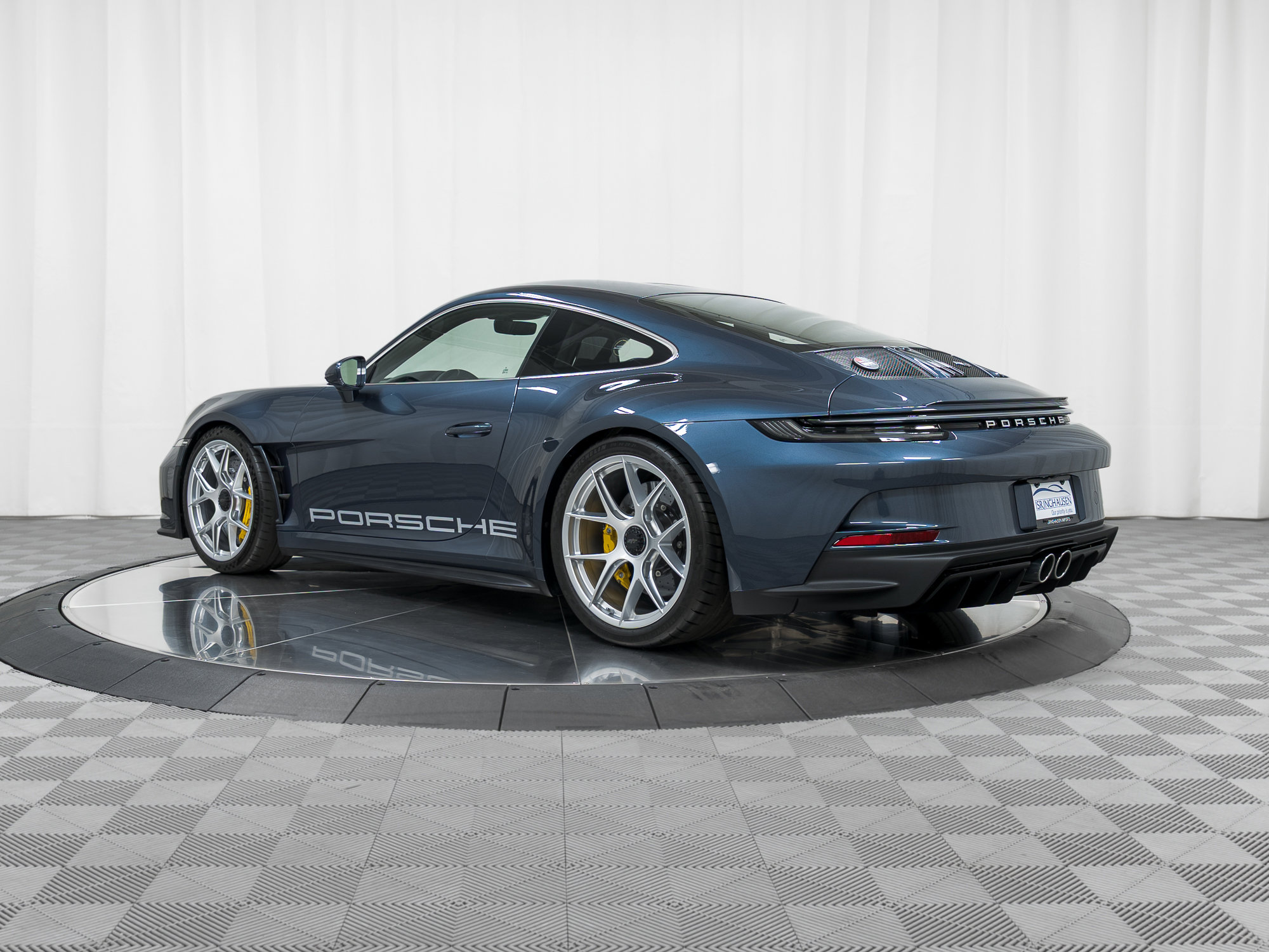 Used 2024 Porsche 911 GT3 RS RWD image 3
