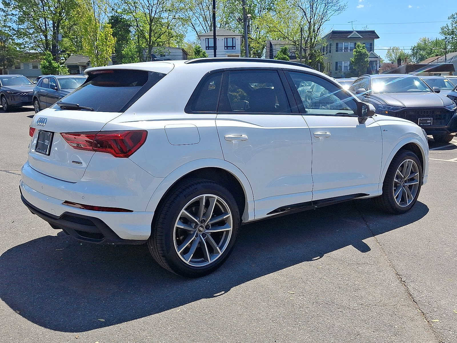 Used 2023 Audi Q3 2.0T Premium Plus w/ Premium Plus Package AWD/4WD image 25
