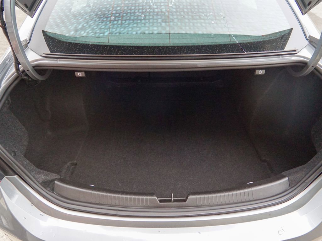 Used 2024 Chevrolet Malibu LT image 10
