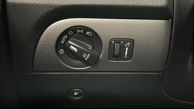 Used 2018 Dodge Durango R/T AWD/4WD image 36