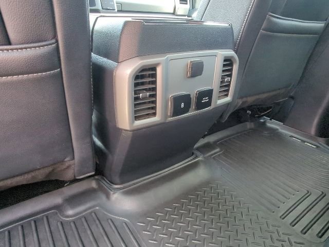 Used 2022 Ford F250 Lariat w/ Lariat Value Package AWD/4WD image 26