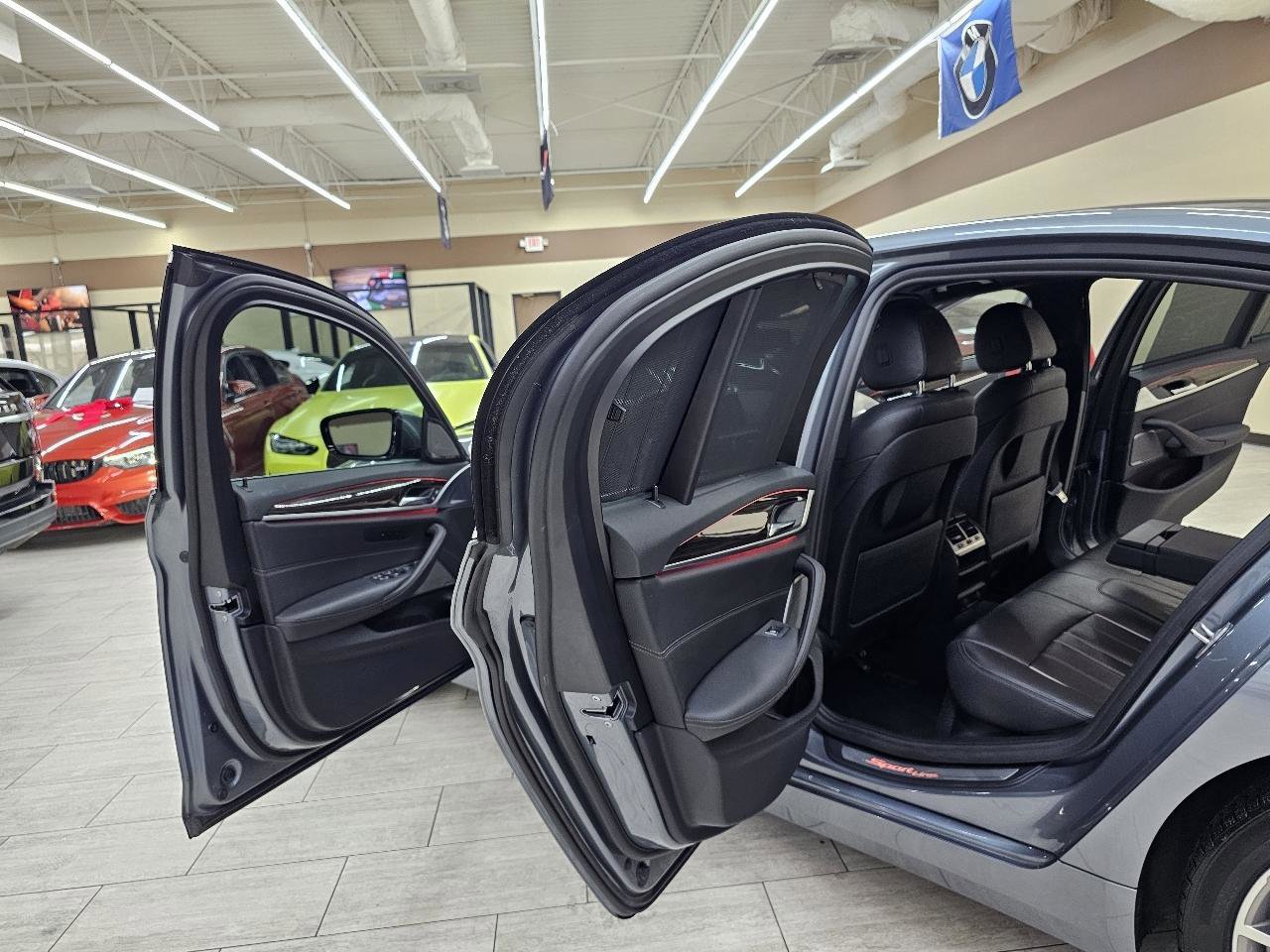 Used 2019 BMW 540i xDrive AWD/4WD image 18