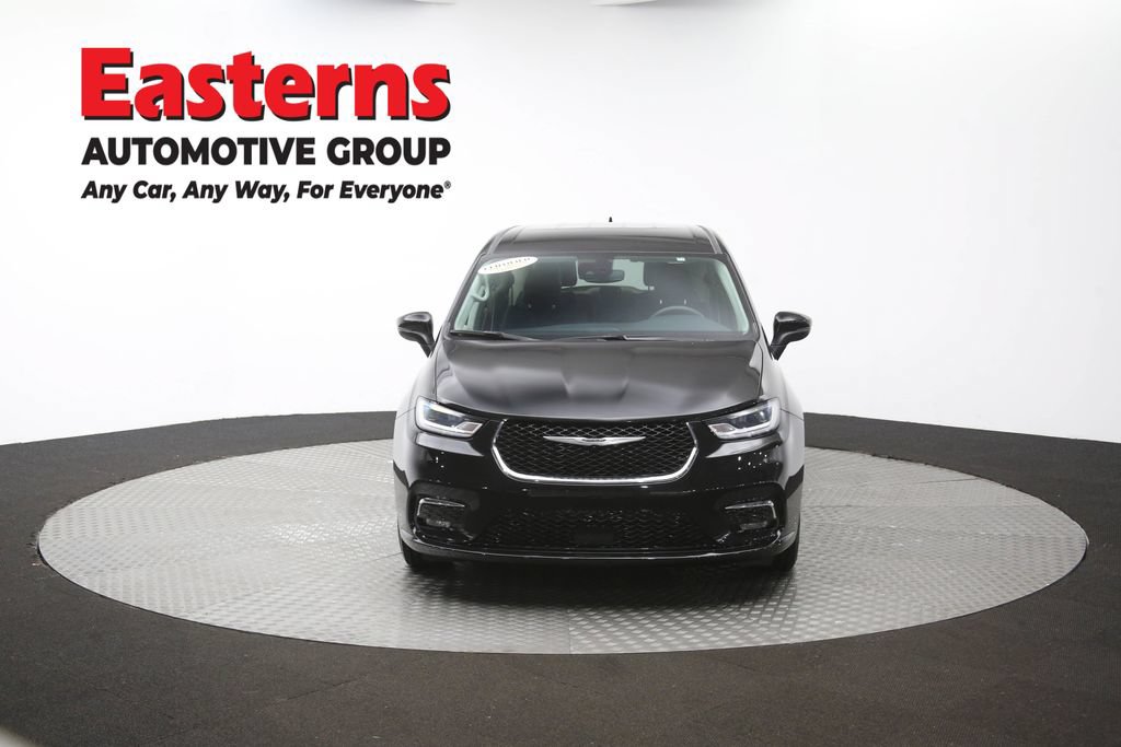 Used 2023 Chrysler Pacifica Touring-L FWD image 54