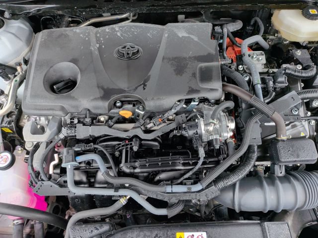 Used 2025 Toyota Camry XLE FWD image 35