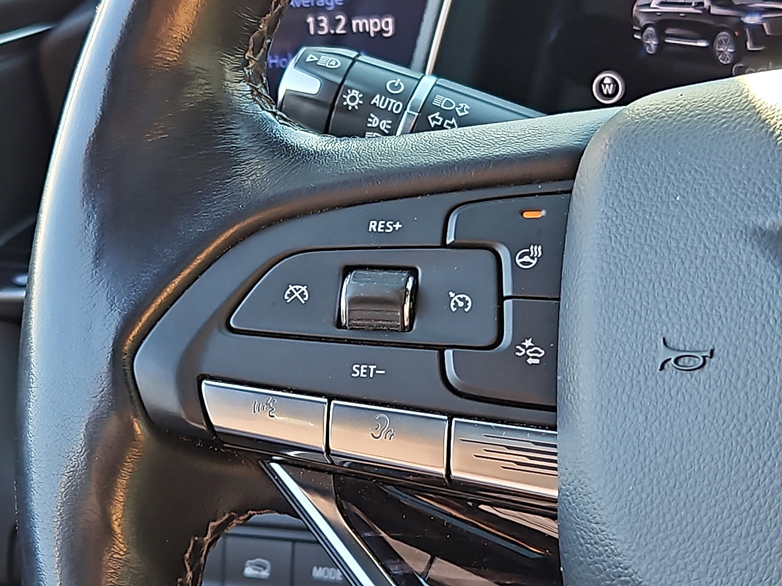 Certified 2022 Cadillac Escalade ESV Sport image 21