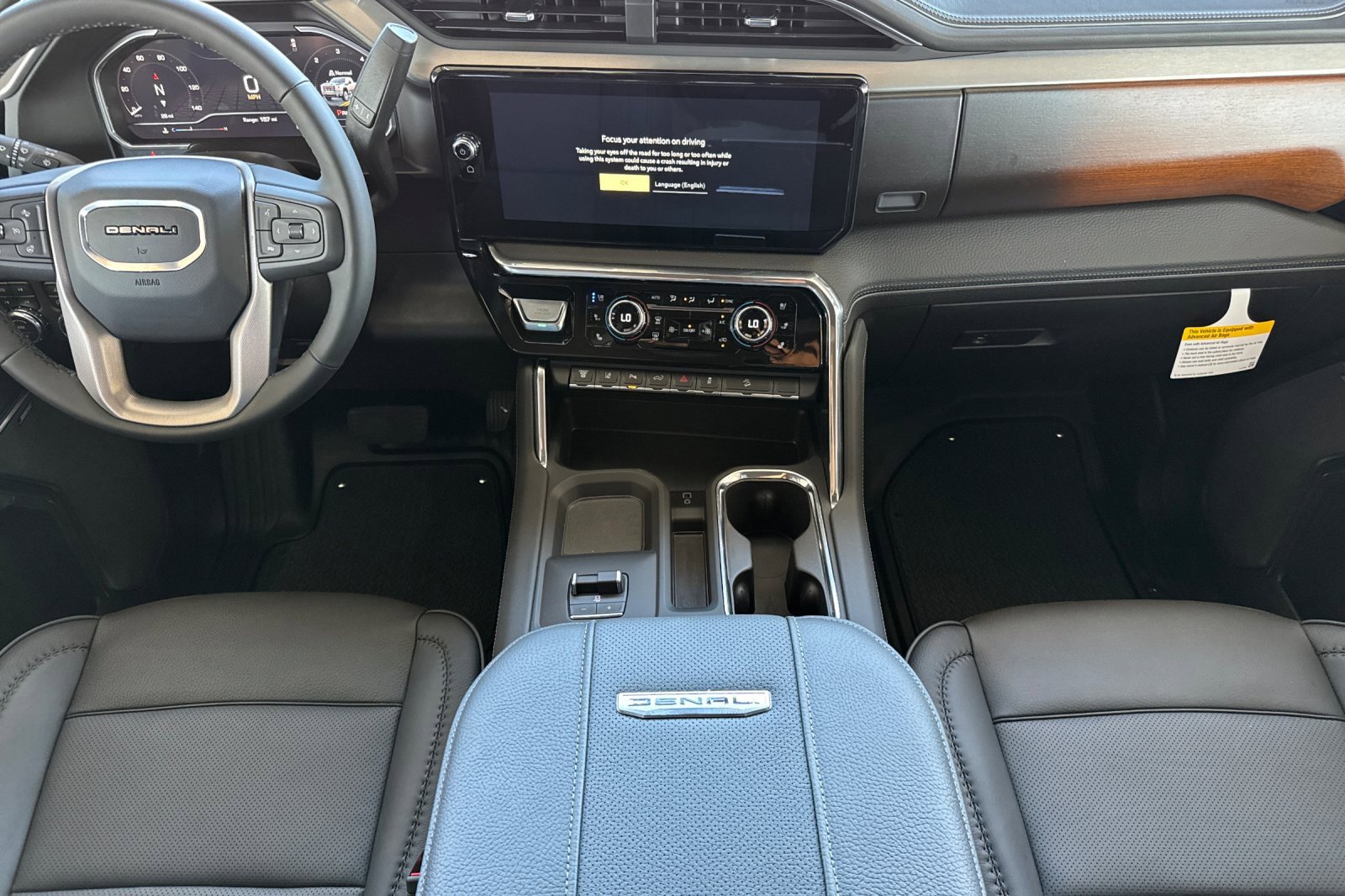 New 2025 GMC Sierra 2500 Denali w/ Denali Reserve Package image 14