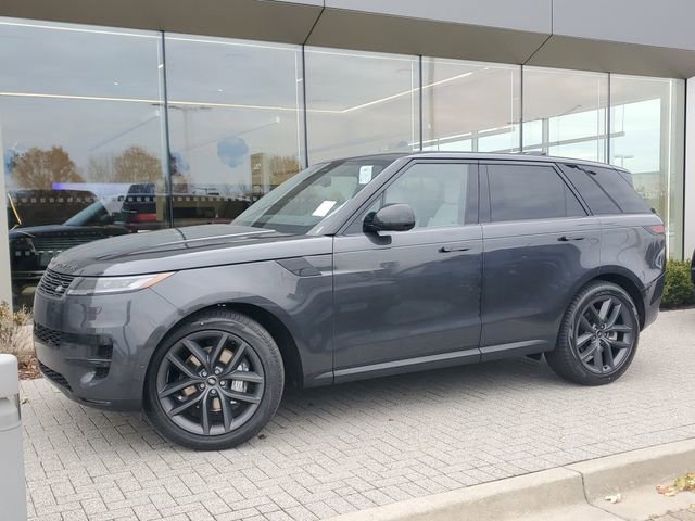 Used 2025 Land Rover Range Rover Sport SE image 32