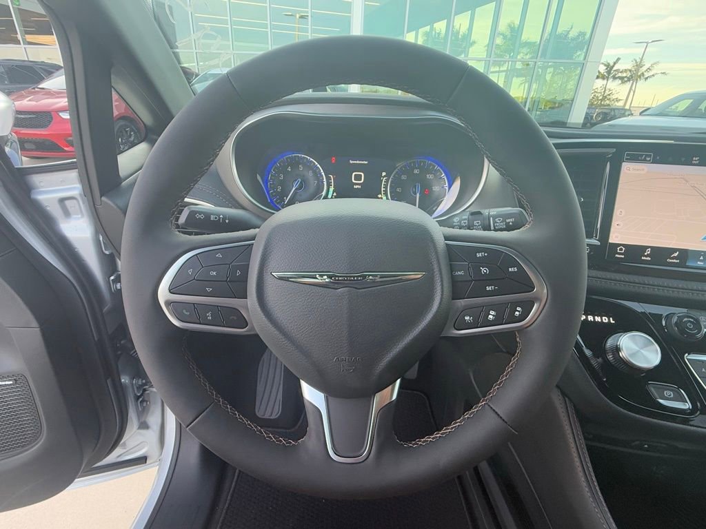 New 2026 Chrysler Pacifica Pinnacle image 22