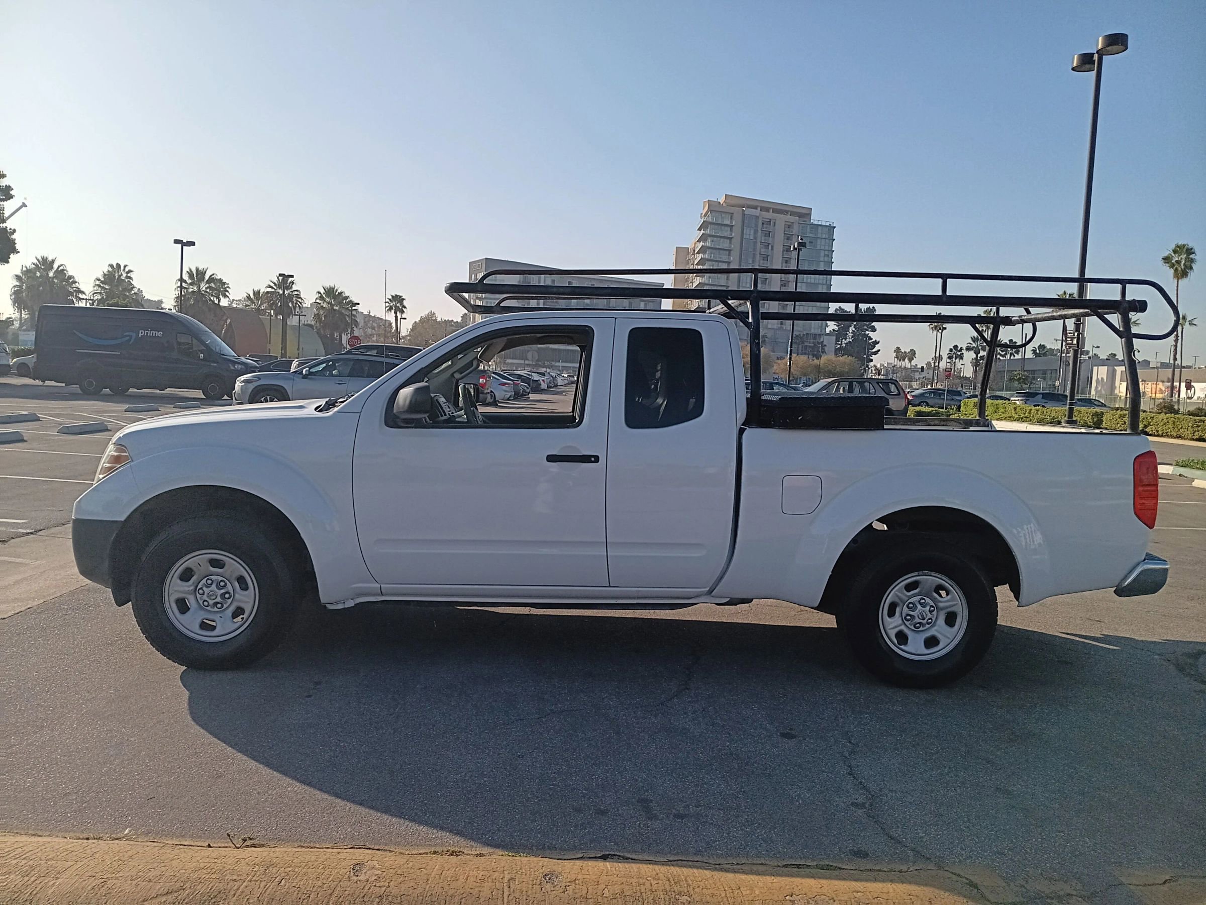 Used 2015 Nissan Frontier S image 5