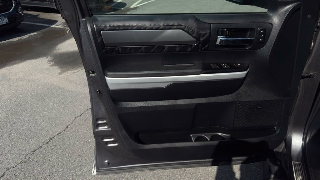 Used 2018 Toyota Tundra Platinum AWD/4WD image 19