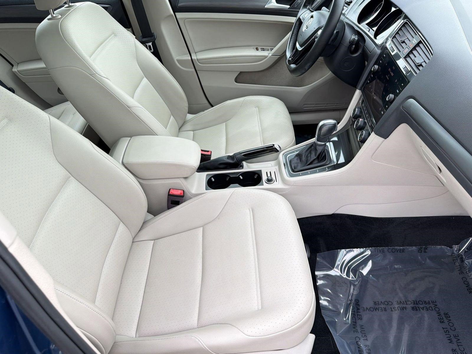 Used 2018 Volkswagen Golf SE image 29