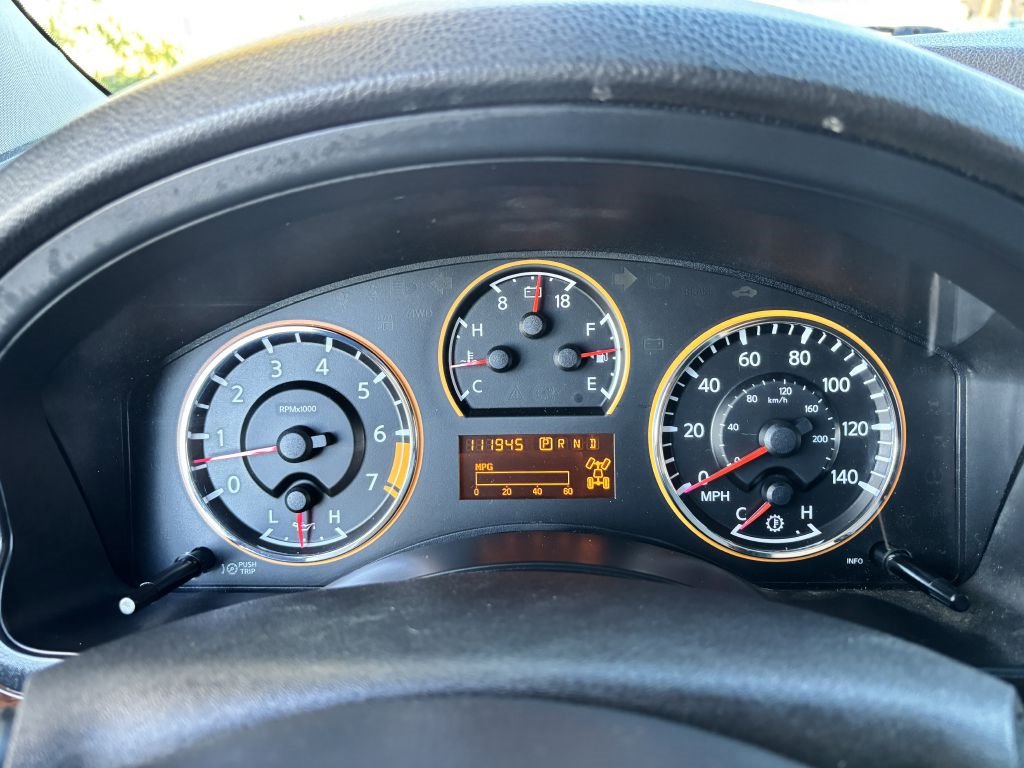 Used 2014 Nissan Armada Platinum image 26