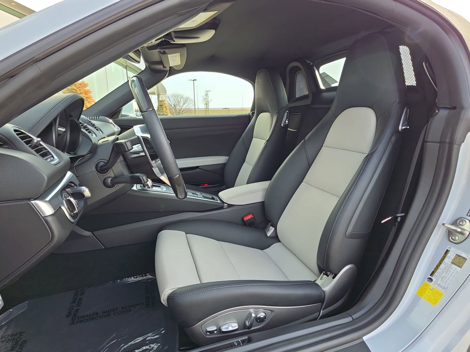 Certified 2025 Porsche 718 Boxster image 5