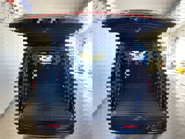 New 2025 Lincoln Navigator Black Label image 16