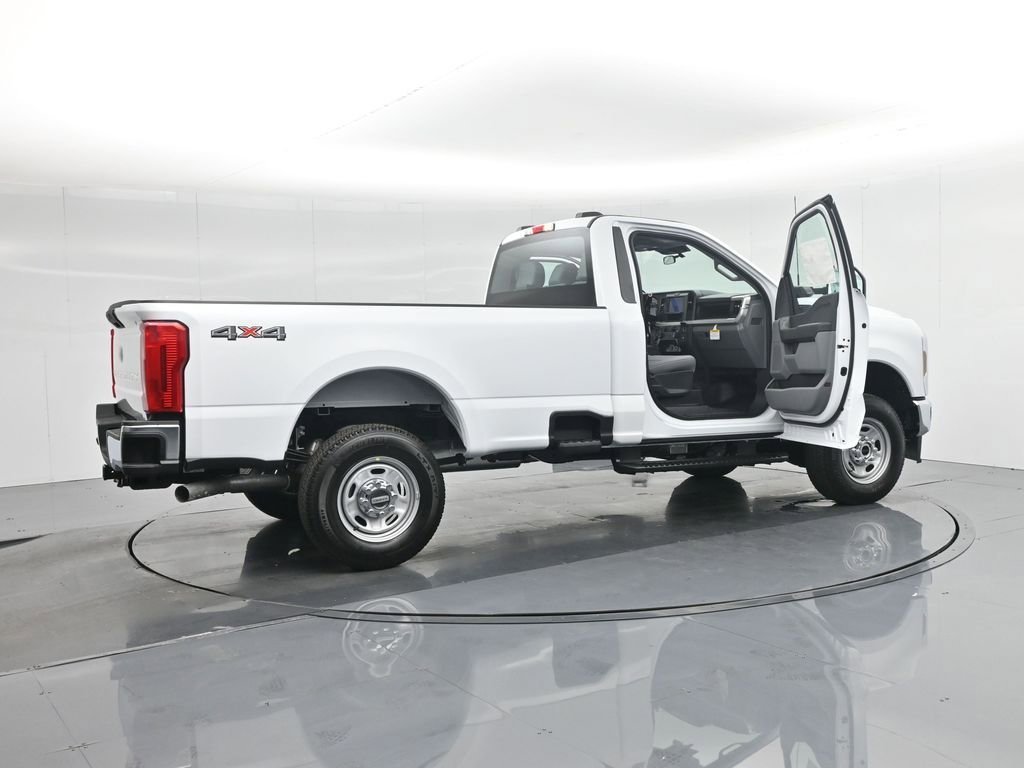 New 2026 Ford F250 XL w/ XL Chrome Package image 5
