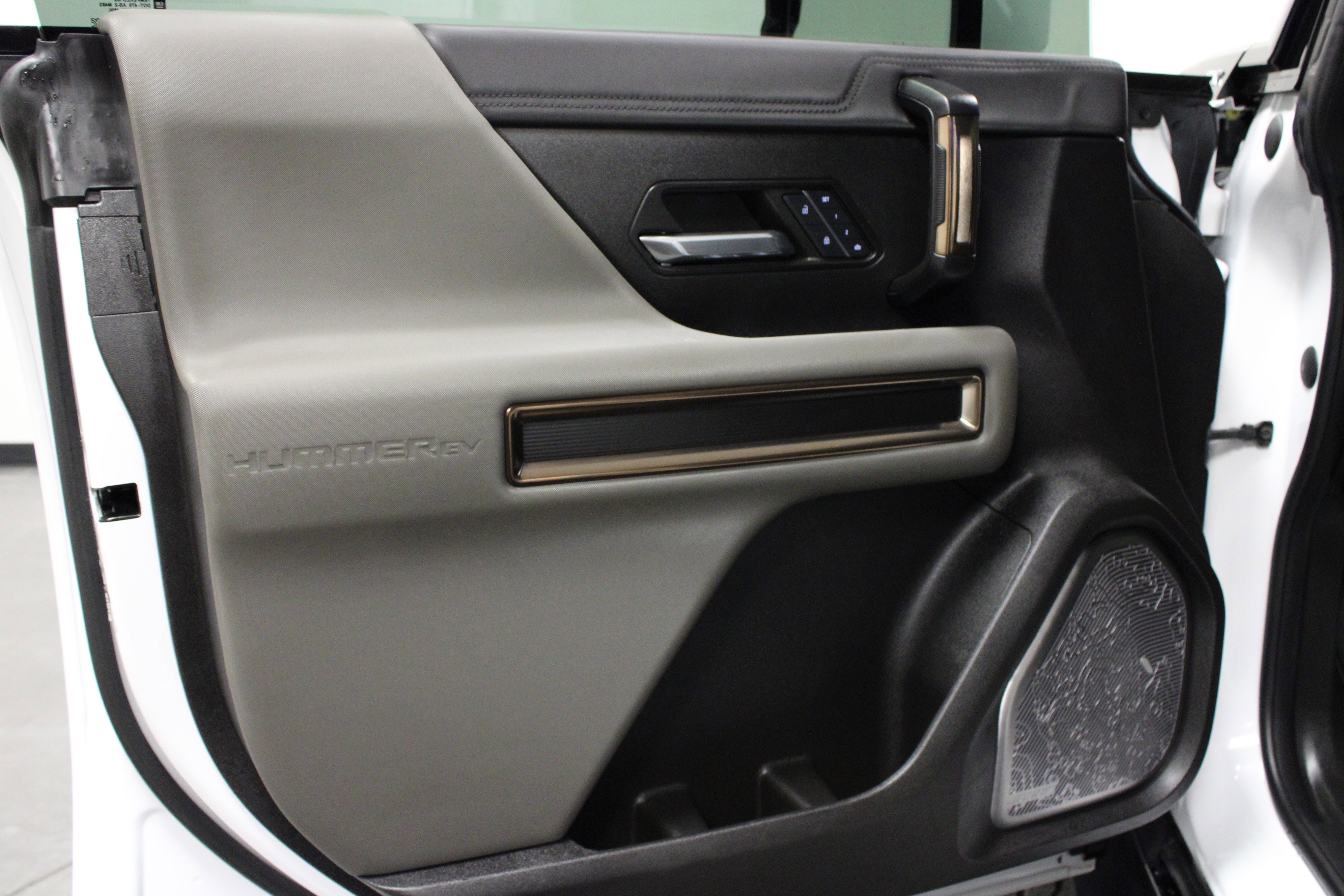 Used 2025 GMC Hummer EV 3X image 11