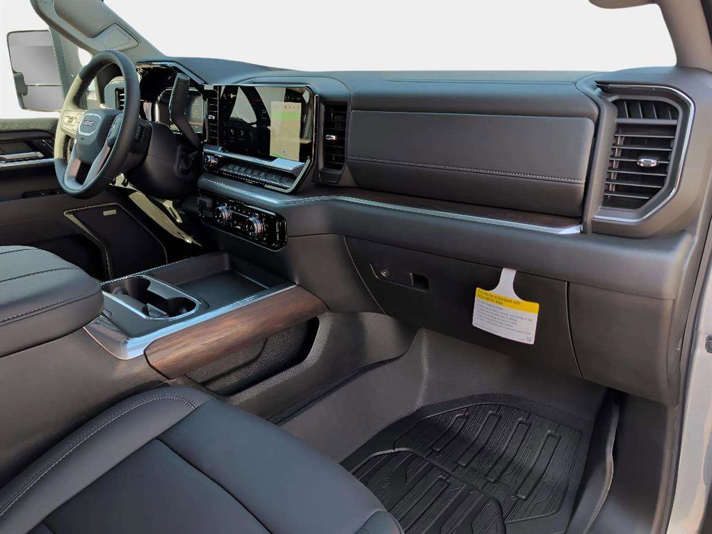 New 2026 GMC Sierra 2500 SLT image 18