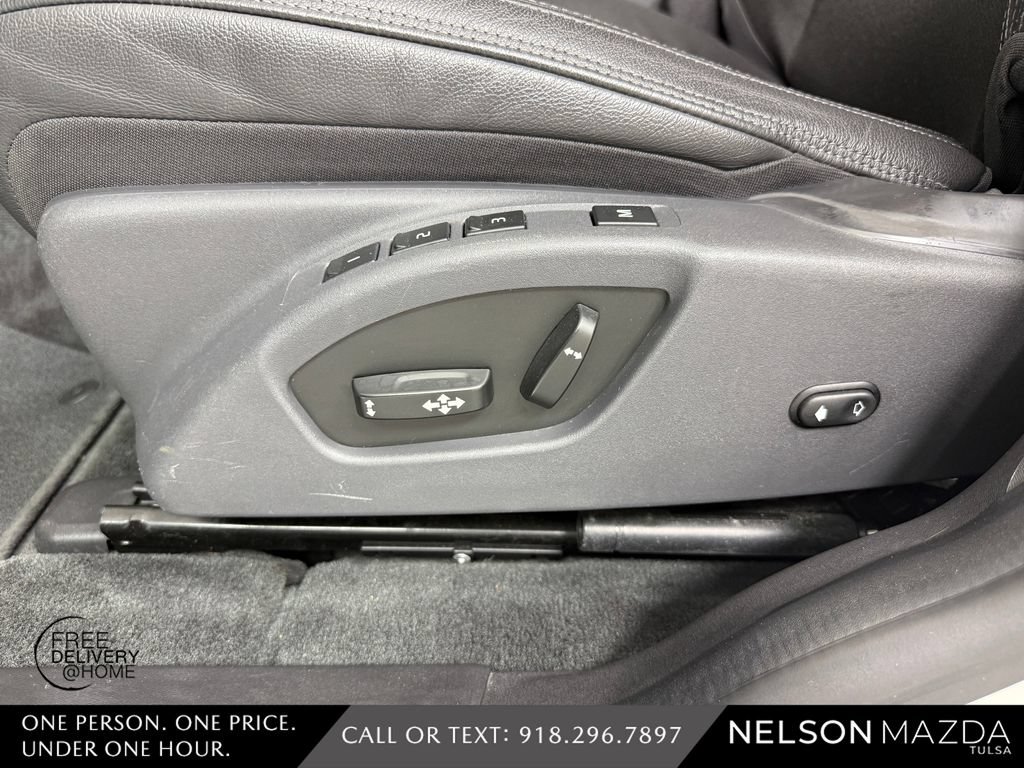 Used 2016 Volvo XC60 T5 w/ Proximity Package FWD image 18