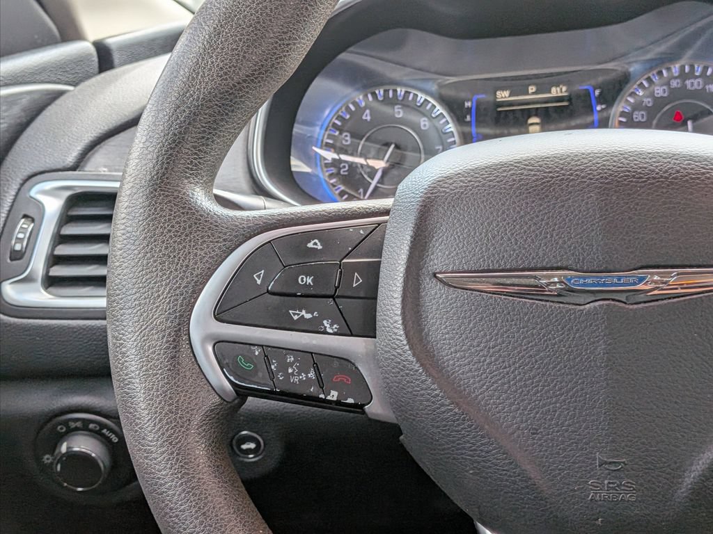 Used 2016 Chrysler 200 Limited FWD image 12
