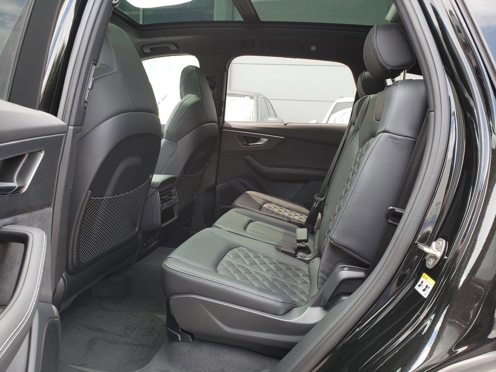 New 2025 Audi SQ7 Premium Plus image 8
