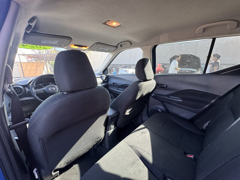 Used 2024 Nissan Kicks S FWD image 30