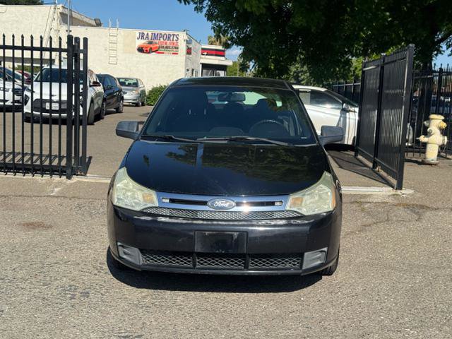Used 2011 Ford Focus SE w/ 201A Rapid Spec Order Code FWD image 3