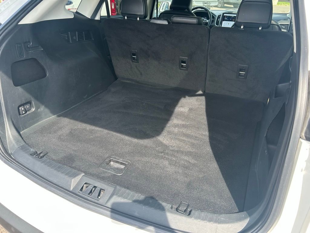 Certified 2023 Ford Edge SEL w/ Convenience Package AWD/4WD image 9