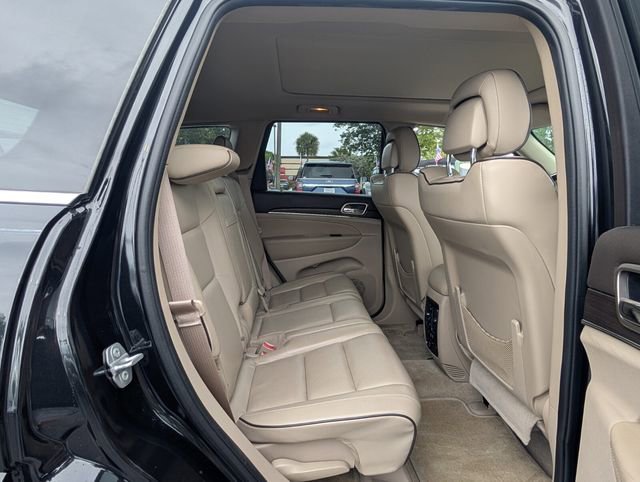 Used 2015 Jeep Grand Cherokee Overland RWD image 15