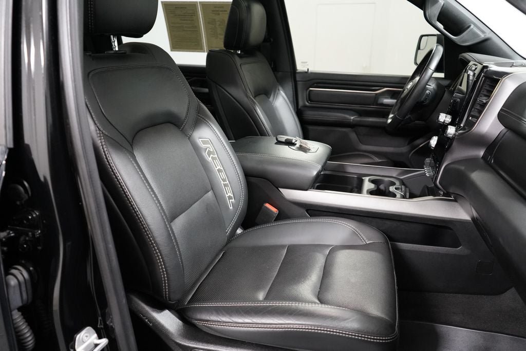 Used 2020 RAM 1500 Rebel w/ Leather & Sound Group w/ 2_W AWD/4WD image 33