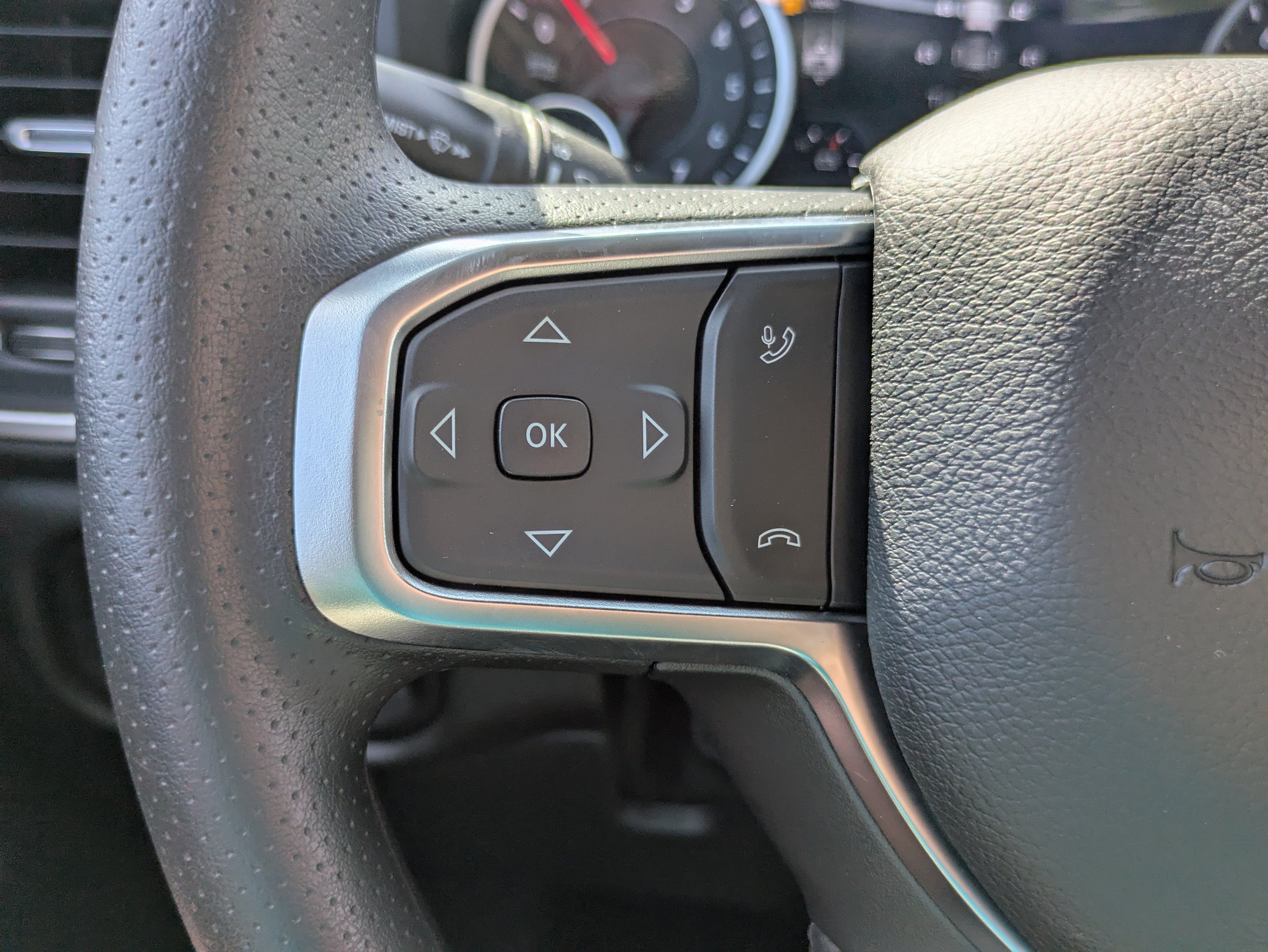 New 2026 RAM 1500 Express AWD/4WD image 12