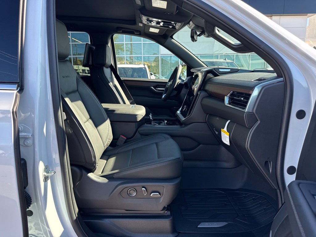 New 2026 GMC Yukon XL Denali w/ Advanced Technology Package AWD/4WD image 19