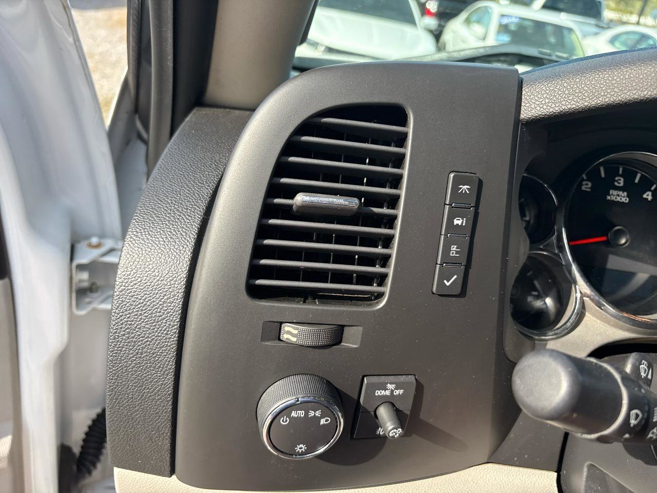 Used 2011 Chevrolet Silverado 1500 LT w/ All-Star Edition RWD image 23